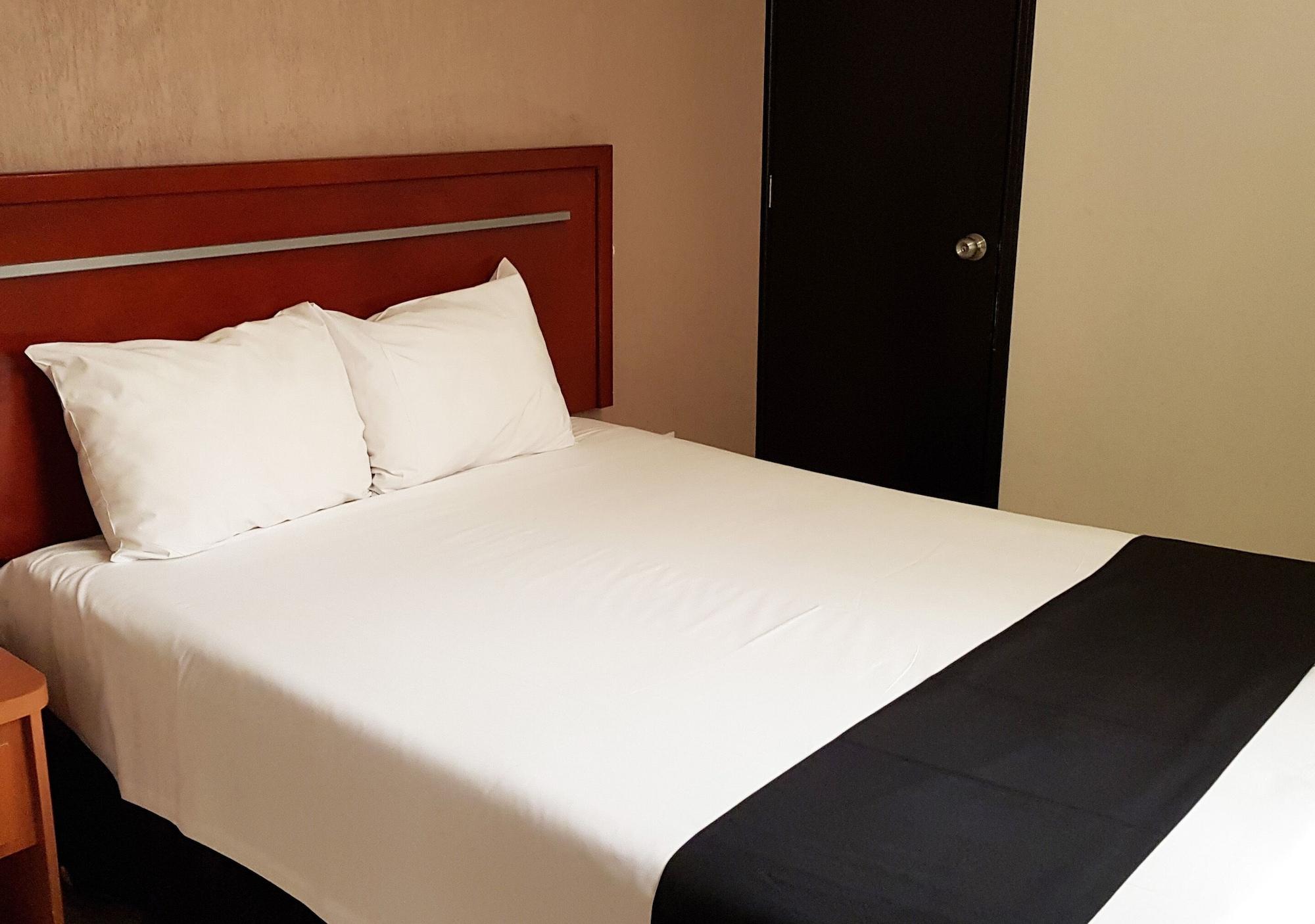 Capital O Hotel Victoria Μορέλια Εξωτερικό φωτογραφία