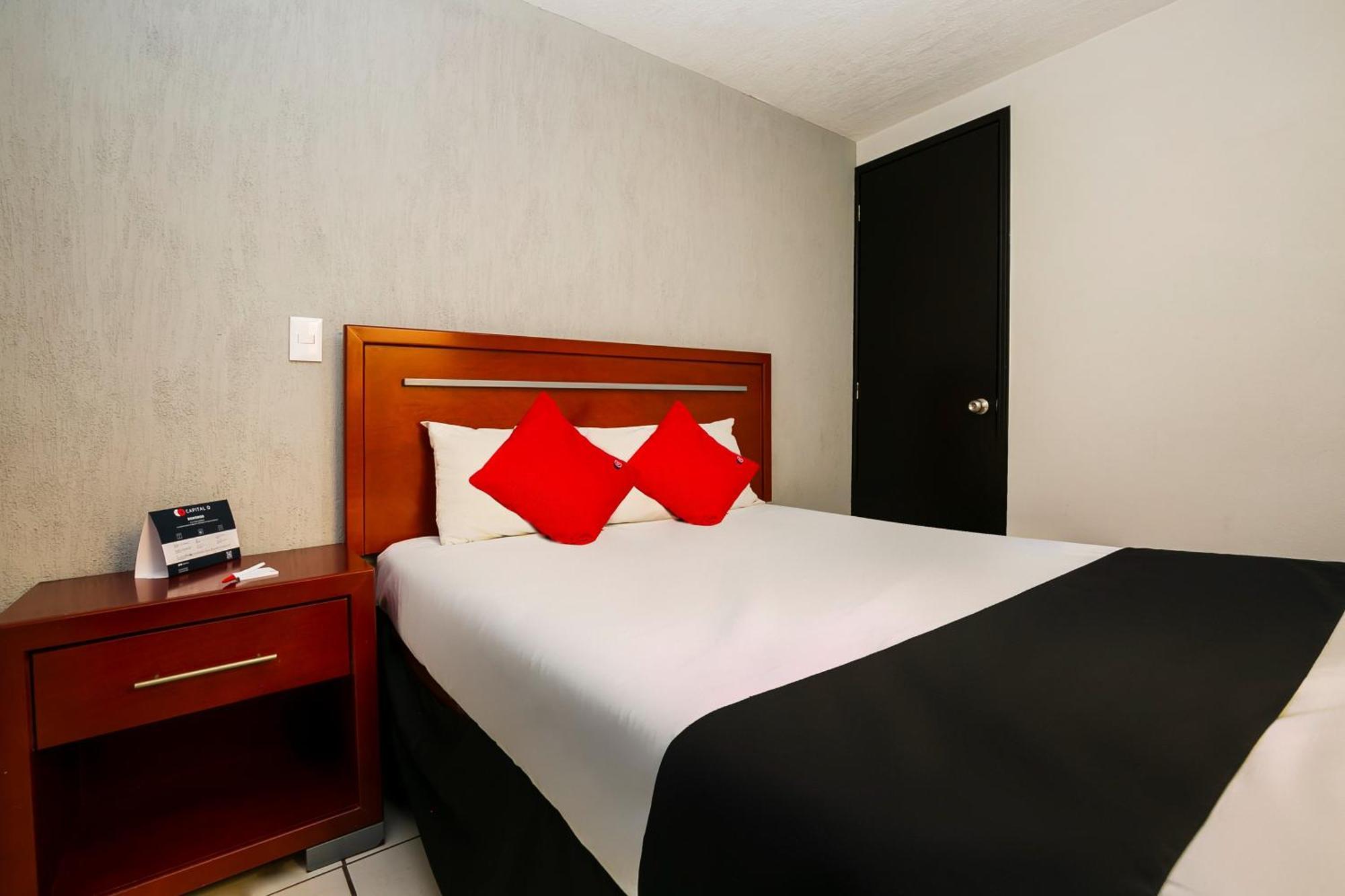 Capital O Hotel Victoria Μορέλια Εξωτερικό φωτογραφία