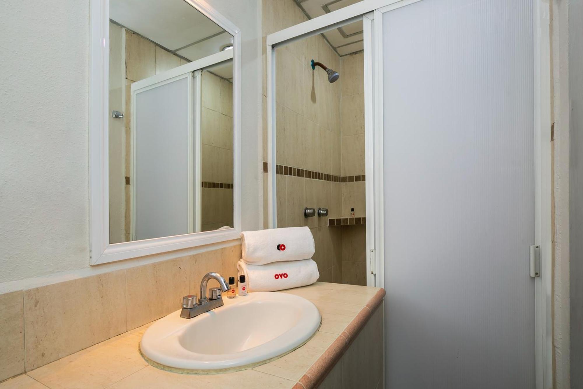 Capital O Hotel Victoria Μορέλια Εξωτερικό φωτογραφία