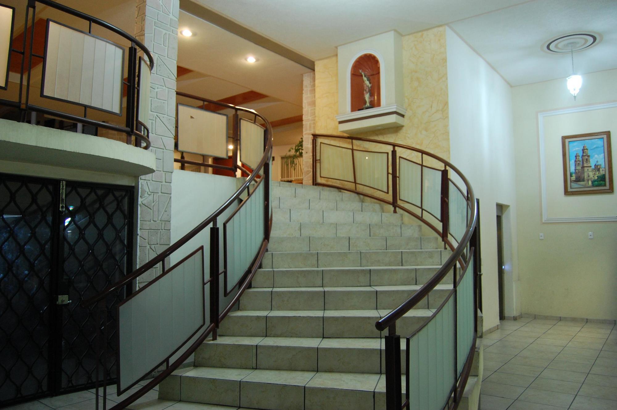Capital O Hotel Victoria Μορέλια Εξωτερικό φωτογραφία